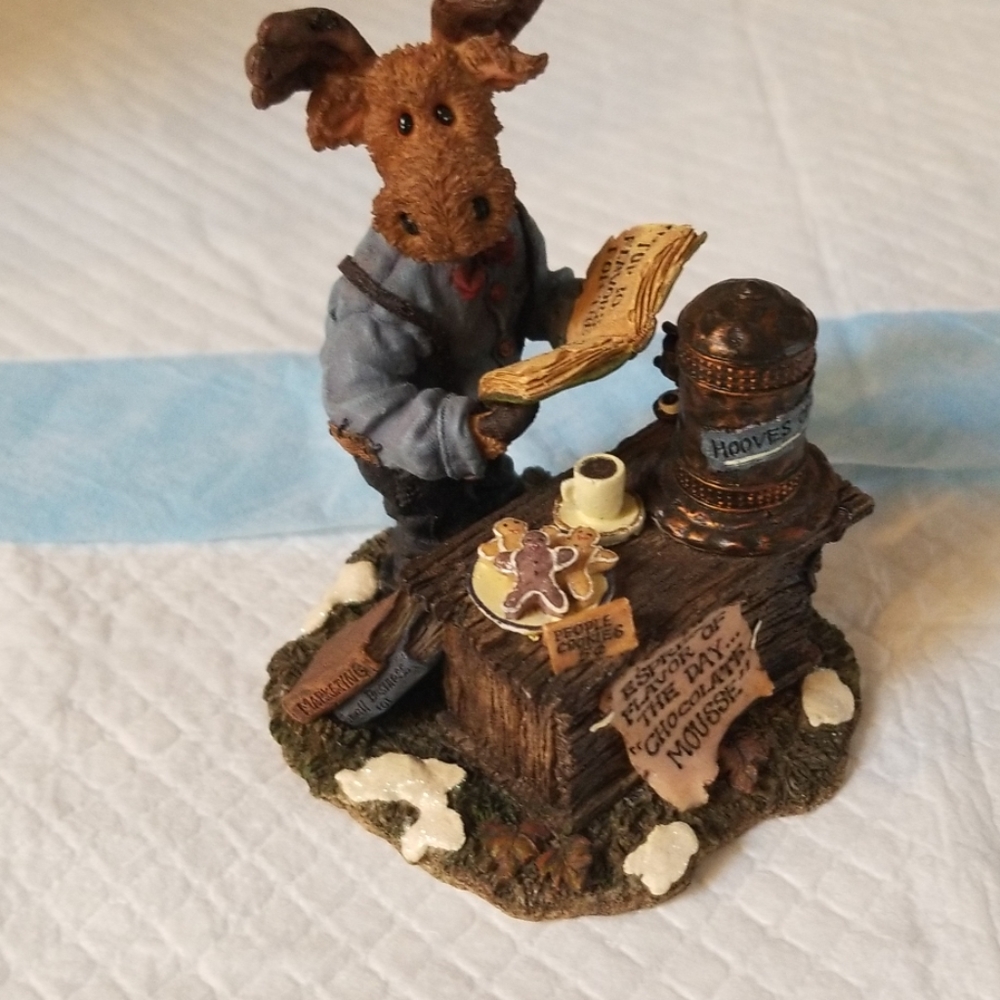 Boyd's bears and friends